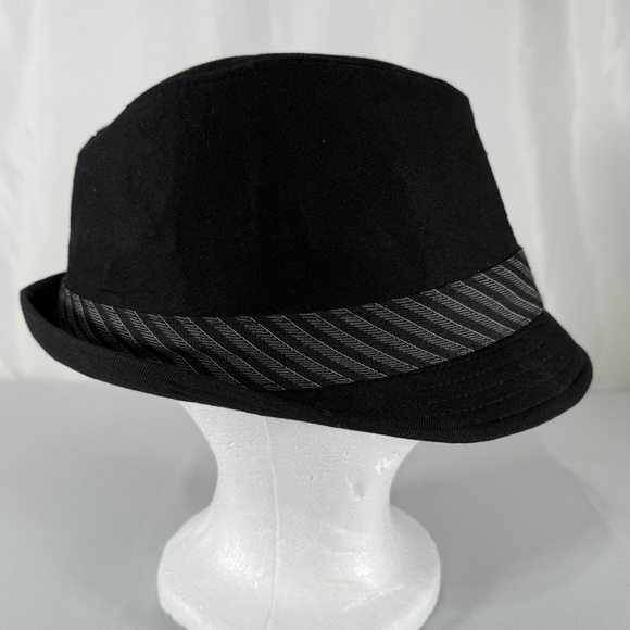 Granule Black Cotton Bucket Hat - Picture 4 of 6